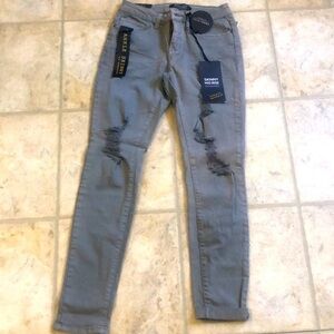 Mid rise army green skinny jeans by Angel kiss